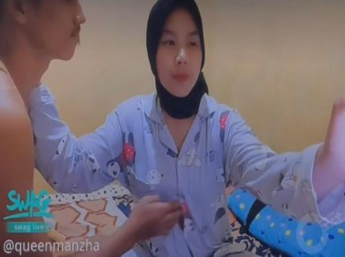 Kembalikan kartu tersebut kepada suami Anda sebelum tidur